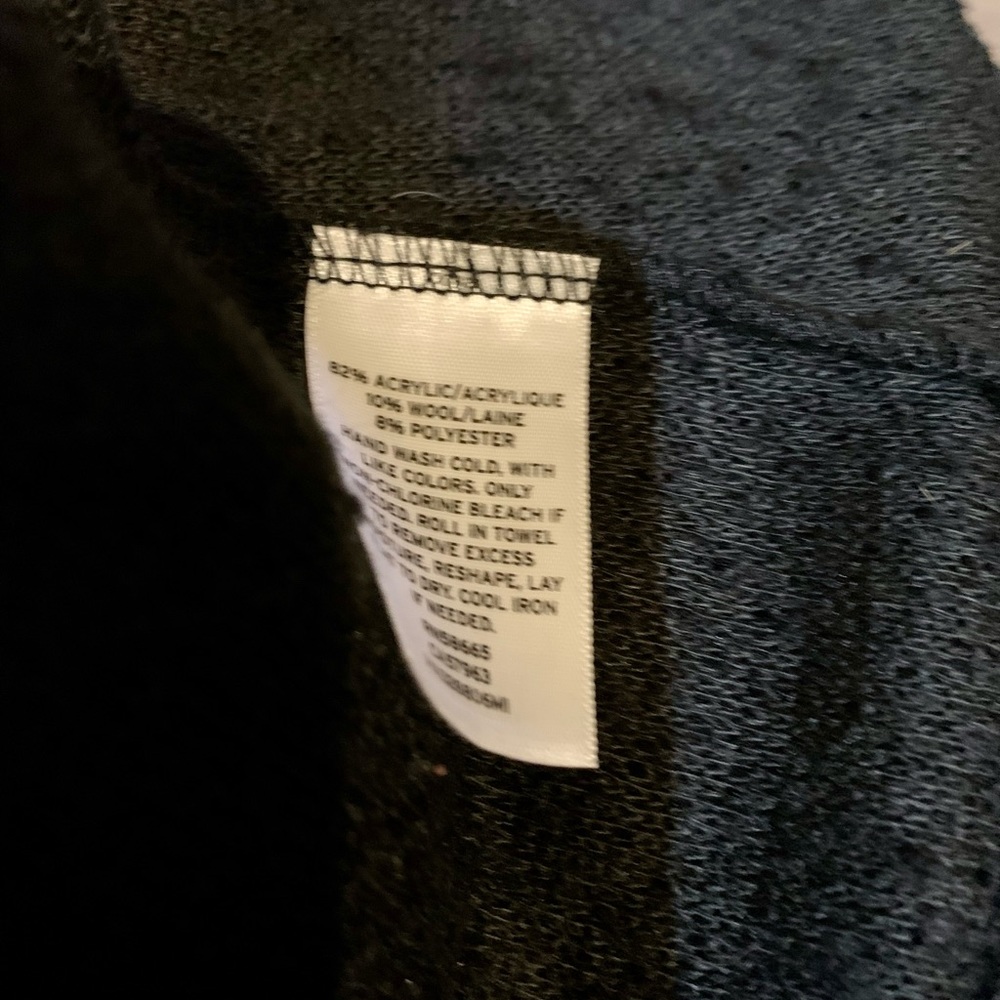 LN HALOGEN STRETCH KNIT MOTO SWEATER JACKET. ASYMMETRICAL ZIPPER DETAIL. DARLING - Picture 6 of 6